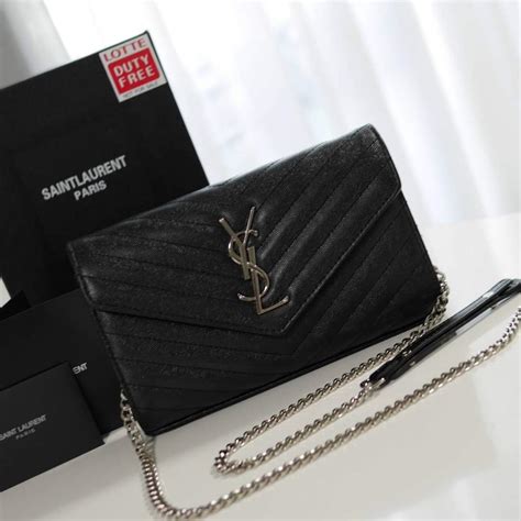 กระเป๋าตัง ysl ของแท้ราคา|YSL leather bag.